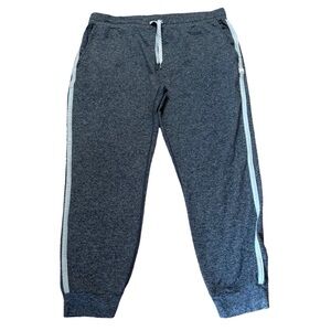 Vuori Dreamknit Performance Joggers Charcoal Heather with White Stripes Size XL
